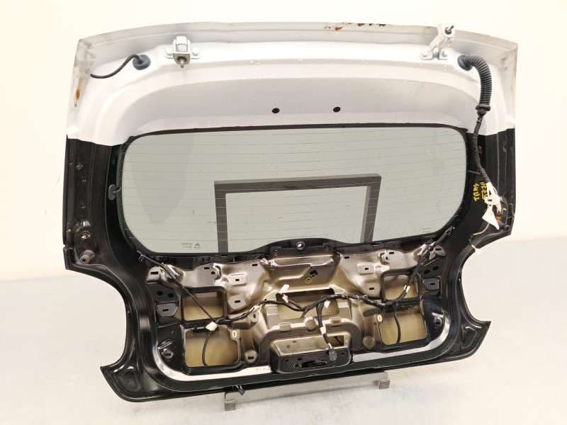 Recambio de porton trasero para citroën c3 iii (sx) 1.2 thp 110 referencia OEM IAM 9812299780 - Negro 4