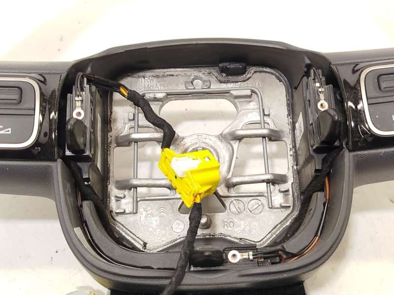 Recambio de volante para citroën c3 iii (sx) 1.2 thp 110 referencia OEM IAM 98164326ZD - Negro 3