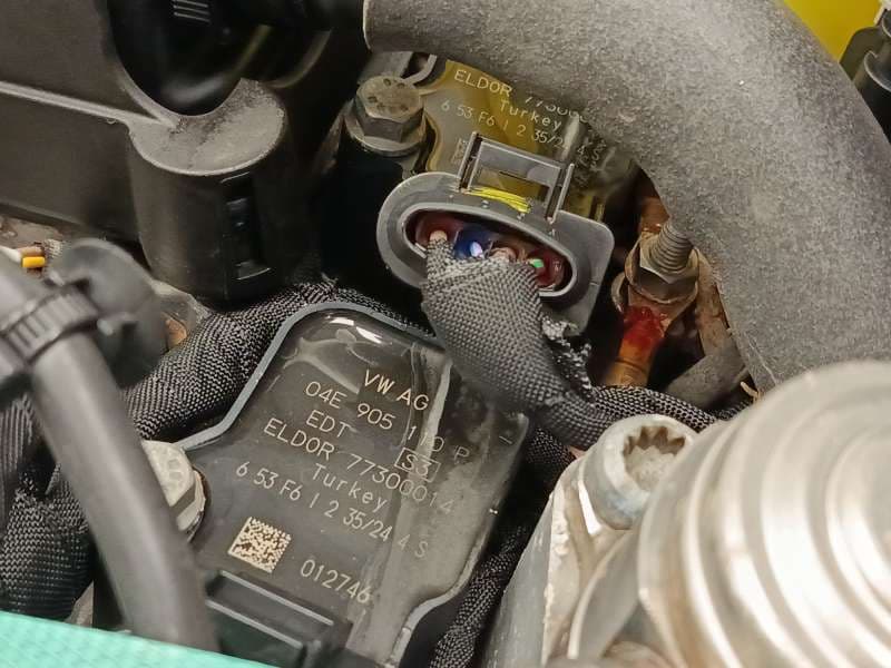 Recambio de despiece motor para seat ibiza v (kj1, kjg) 1.0 tsi referencia OEM IAM DUSB - Blanco 6