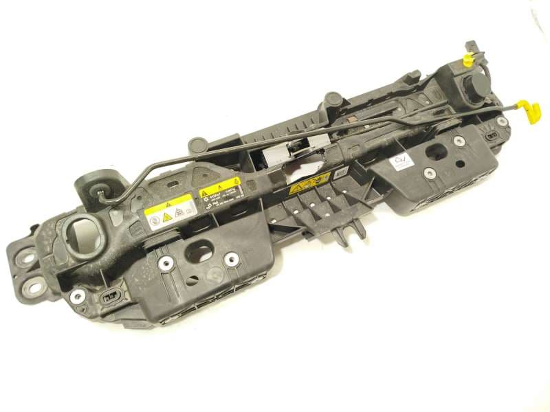 Recambio de travesaño superior para cupra raval endur rav referencia OEM IAM 6FA805563 - Azul