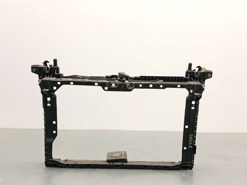 Recambio de panel frontal para skoda kamiq (nw4) 1.0 tsi referencia OEM IAM 654805588B - Blanco