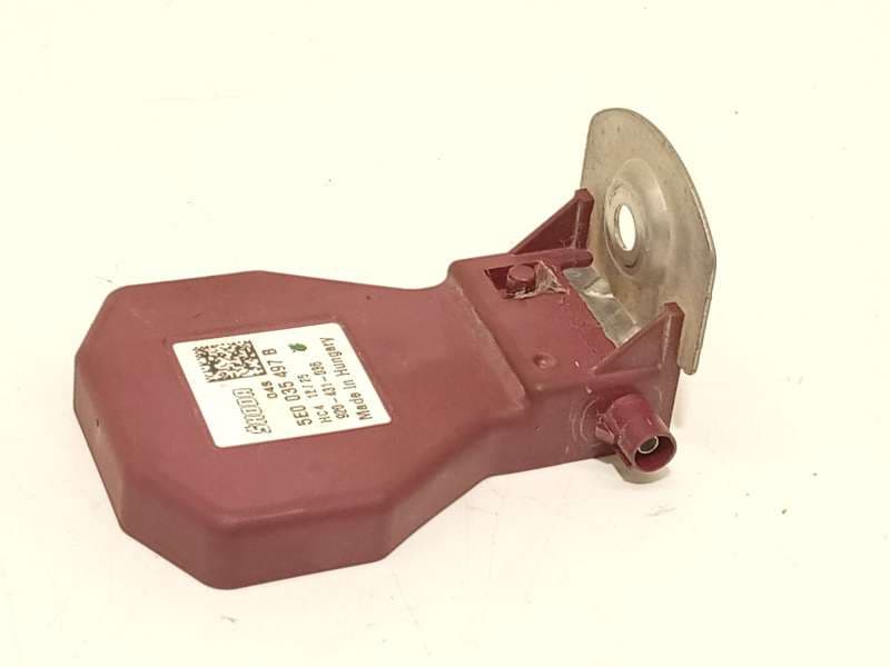 Recambio de antena para skoda kamiq (nw4) 1.0 tsi referencia OEM IAM 5E0035497B - Blanco 2