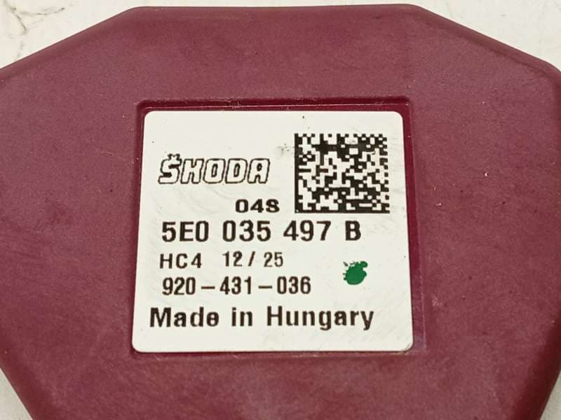 Recambio de antena para skoda kamiq (nw4) 1.0 tsi referencia OEM IAM 5E0035497B - Blanco 4