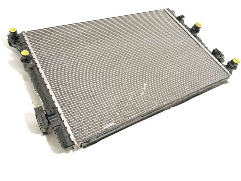 Recambio de radiador agua para skoda kamiq (nw4) 1.0 tsi referencia OEM IAM 2Q0121253K - Blanco