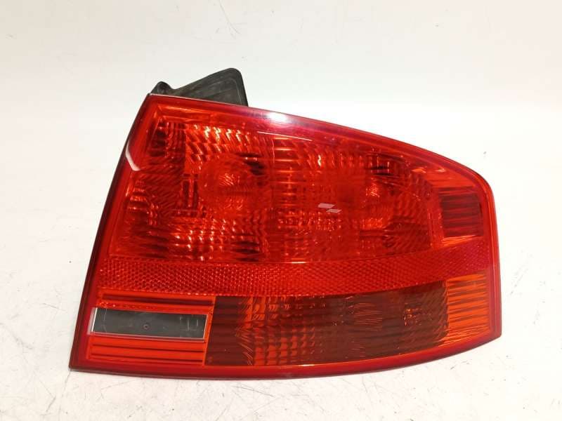 Recambio de piloto trasero derecho para audi a4 b7 (8ec) 2.0 referencia OEM IAM 8E5945096 - Plata