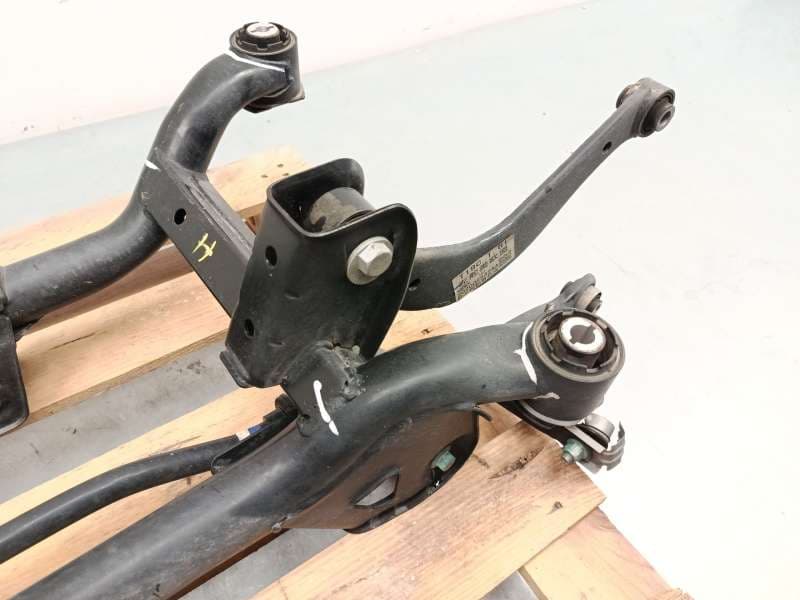 Recambio de puente trasero para jaecoo jaecoo7 phev 1.5 referencia OEM IAM 205000315AA - Negro 5