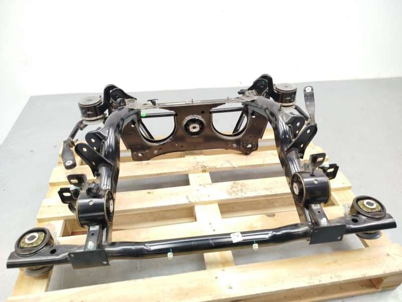 Recambio de puente trasero para cupra born (k11) 58 referencia OEM IAM 1ED505235AL