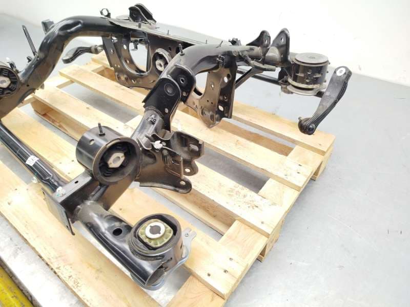 Recambio de puente trasero para cupra born (k11) 58 referencia OEM IAM 1ED505235AL 3