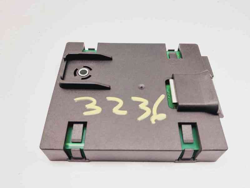 Recambio de antena para mercedes-benz clase b (w245) 200 cdi (245.208) referencia OEM IAM A1698200475 50110009