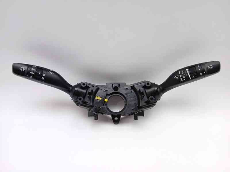 Recambio de mando multifuncion para hyundai i20 iii (bc3, bi3) 1.0 t-gdi referencia OEM IAM 93404Q0850 93404Q0850