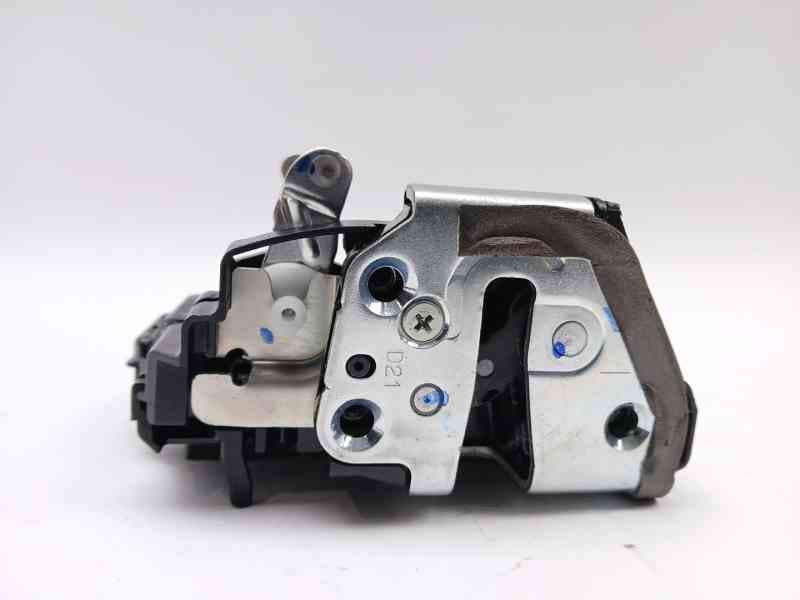 Recambio de cerradura puerta trasera izquierda para toyota corolla sedán (_e21_) 1.8 vvti hybrid (zwe211, mzea12) referencia OEM