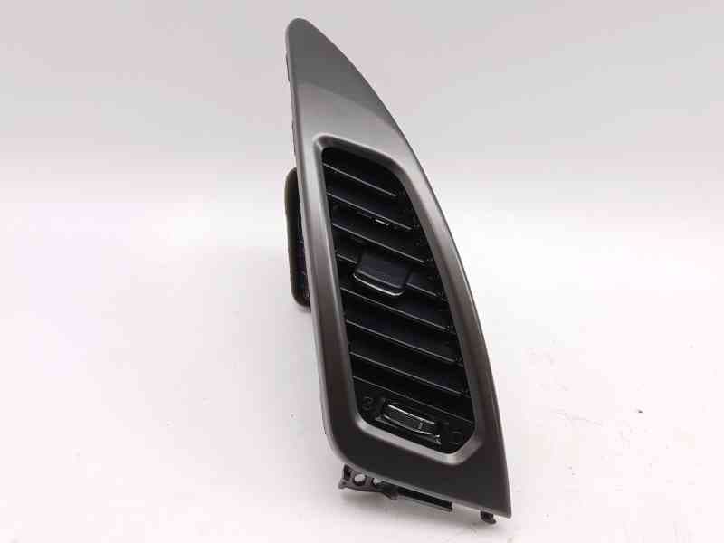 Recambio de rejilla aireadora para ssangyong korando (ck) 2.2 xdi referencia OEM IAM 6961M34400 6961M34400