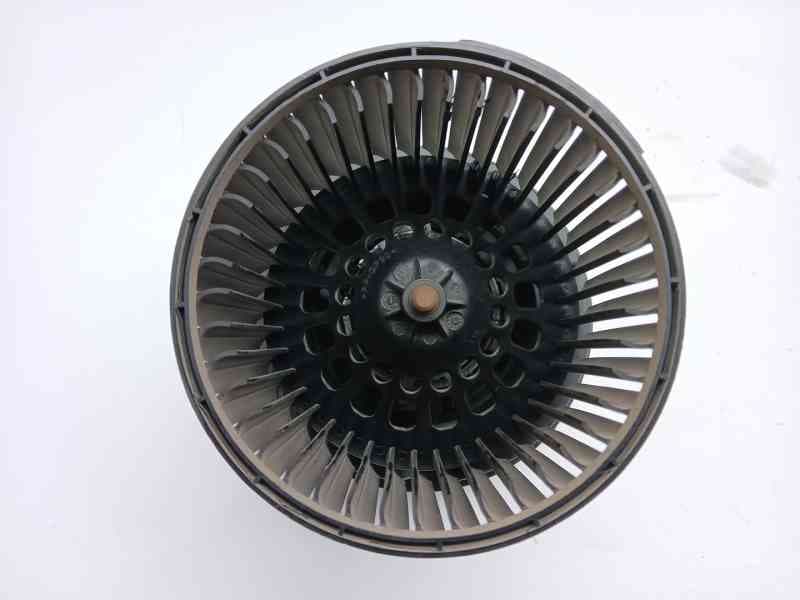 Recambio de motor calefaccion para renault clio iv grandtour (kh_) 0.9 tce 90 referencia OEM IAM T1029527H T1029527H