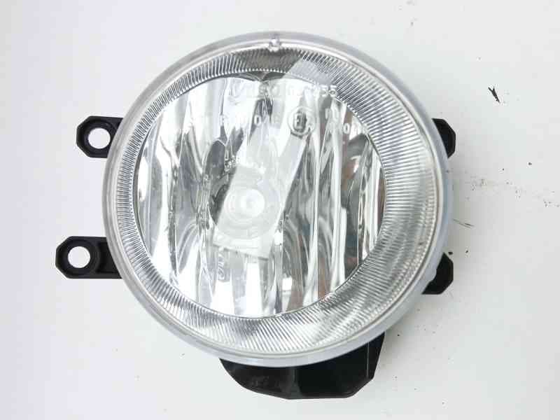 Recambio de faro antiniebla derecho para toyota yaris (_p13_) 1.3 (nsp130_) referencia OEM IAM 121002110 90008490