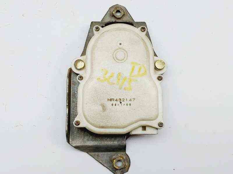 Recambio de motor cierre centralizado trasero derecho para mitsubishi montero sport (k90) 2.5 td gls referencia OEM IAM MR432147
