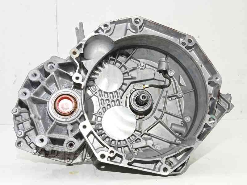 Recambio de caja cambios para chevrolet cruze station wagon lt+ referencia OEM IAM R13035083AVD AVD