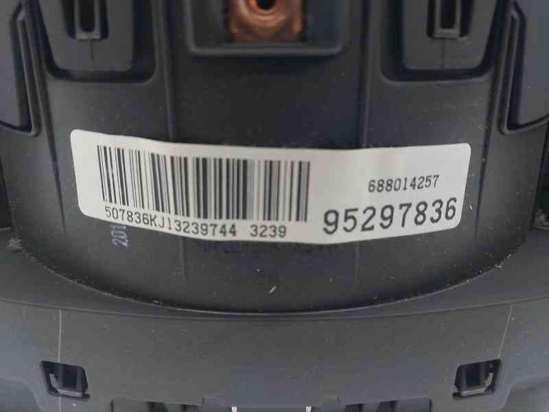 Recambio de cuadro instrumentos para chevrolet cruze station wagon lt+ referencia OEM IAM 95297836 688014257 507836KJ13239744323