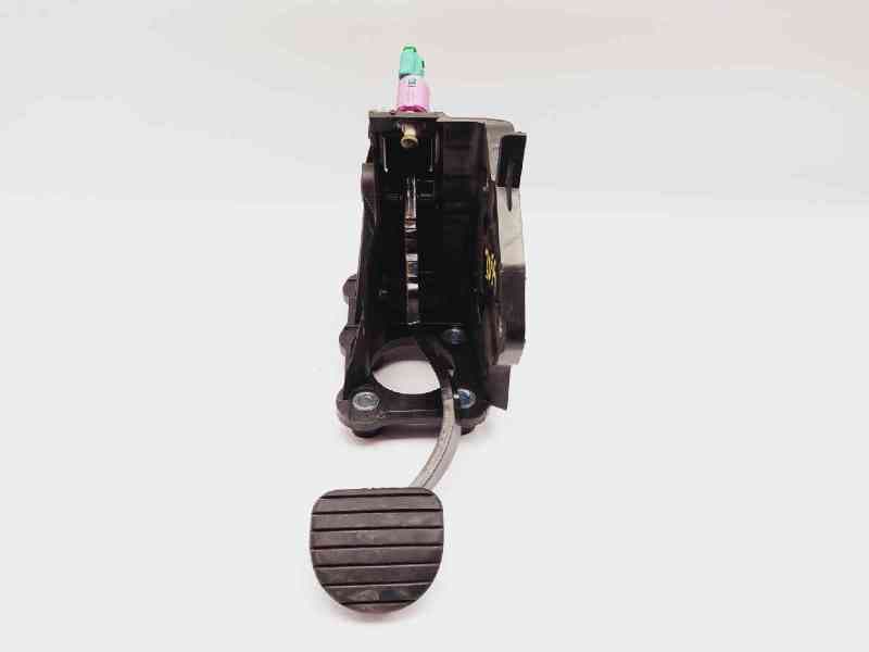 Recambio de pedal freno para renault laguna coupe monaco gp referencia OEM IAM 465010003R