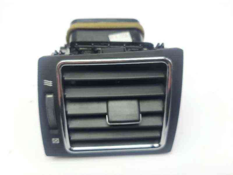 Recambio de rejilla aireadora para toyota avensis cross sport (t27) comfort referencia OEM IAM 5566005101