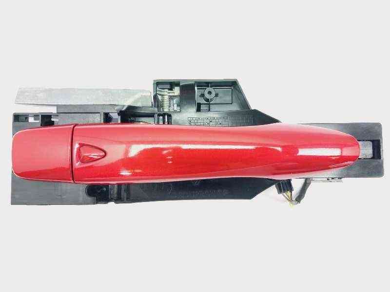 Recambio de maneta exterior delantera derecha para renault kadjar limited 4x4 referencia OEM IAM 806060294R 806068605R