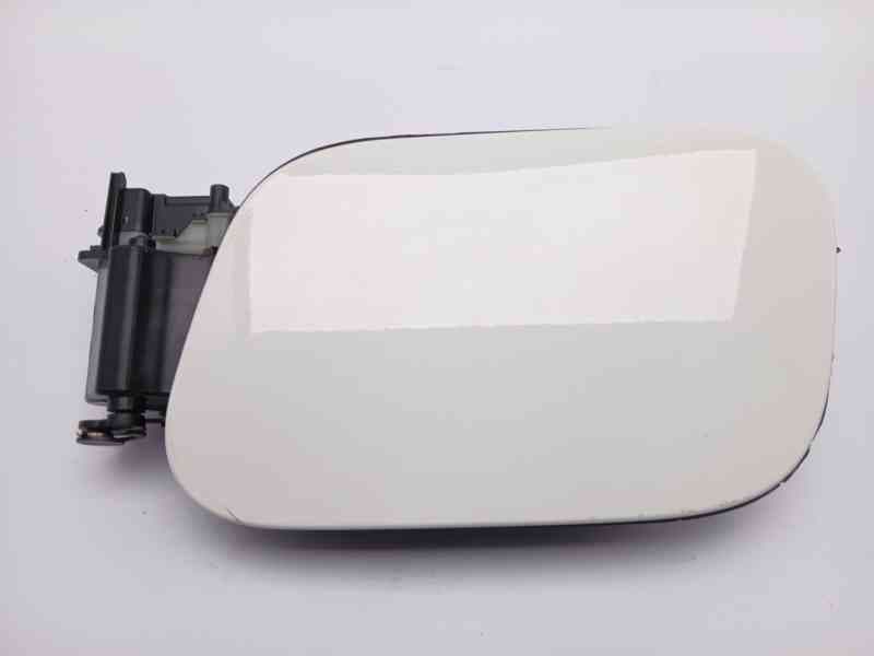 Recambio de tapa exterior combustible para ssangyong korando (c300) 1.5 referencia OEM IAM 7161037000 8835036000