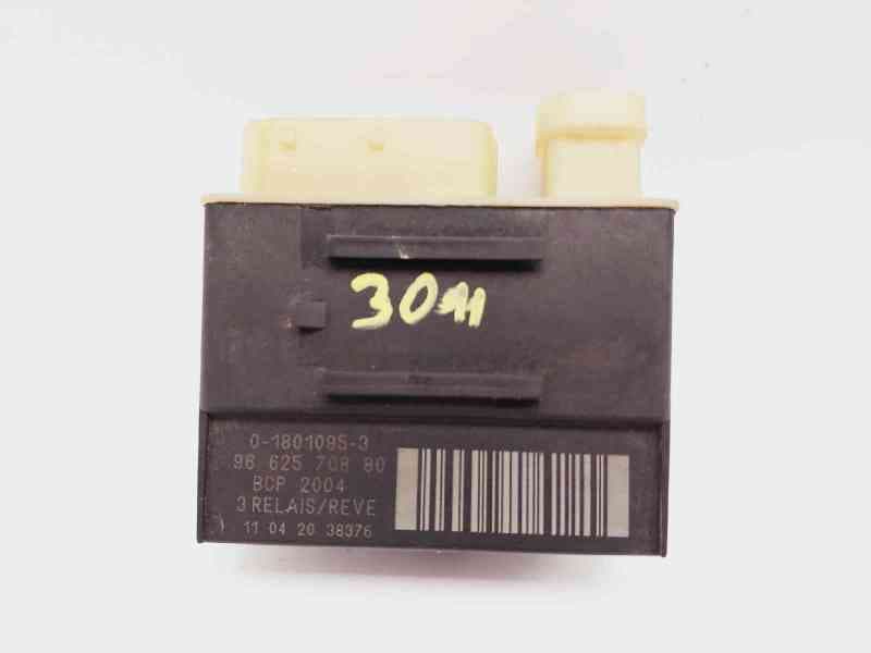 Recambio de caja precalentamiento para peugeot 5008 premium referencia OEM IAM 9662570880