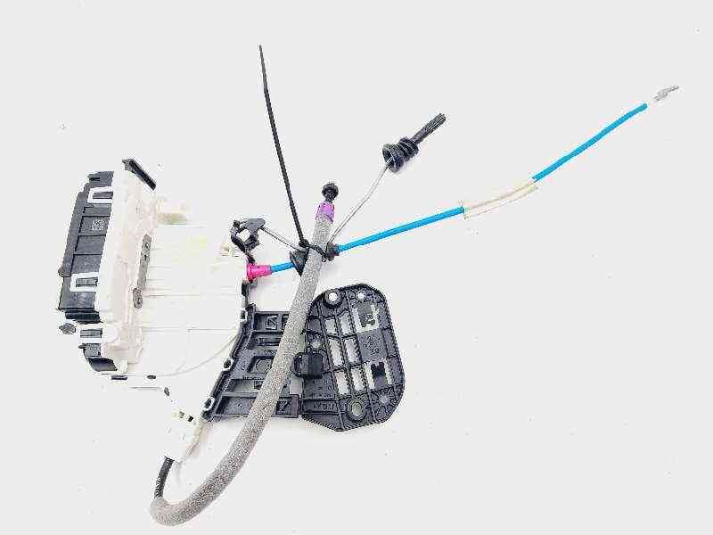 Recambio de cerradura puerta trasera derecha para mercedes-benz gla (clase 245 g) 220 d referencia OEM IAM A2047302835