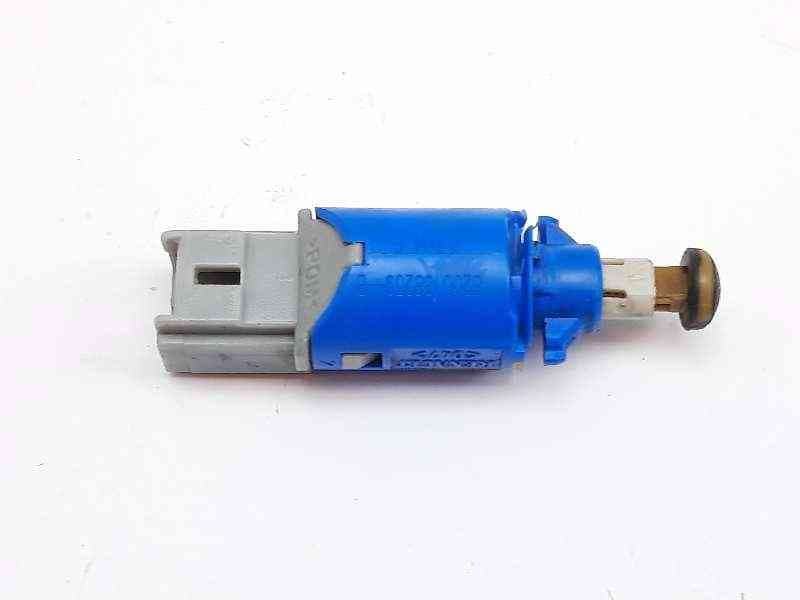 Recambio de interruptor para renault renault master iii furgón furgón (fv) 2.3 dci fwd referencia OEM IAM 8200168239B