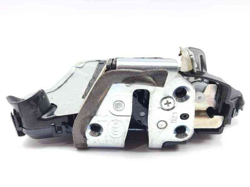 Recambio de cerradura puerta delantera derecha para lexus is 300h referencia OEM IAM 6903060250