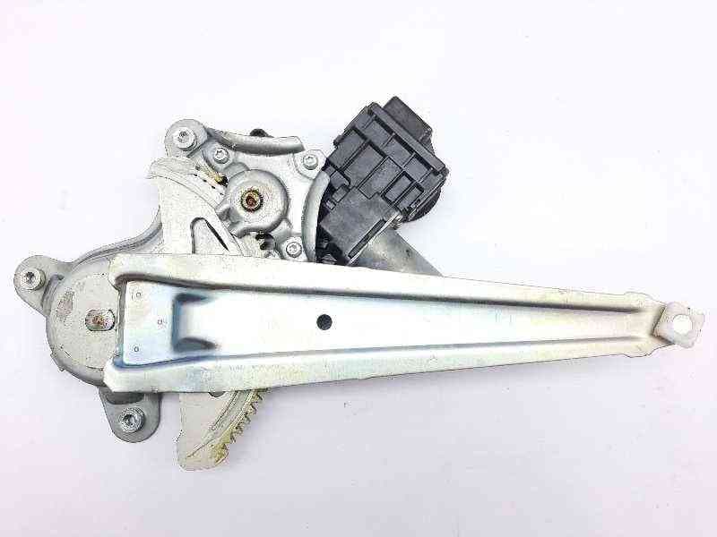 Recambio de elevalunas trasero derecho para lexus is 300h referencia OEM IAM 8572053121 0620204782