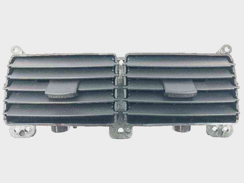 Recambio de rejilla aireadora para kia sportage lx 4x4 referencia OEM IAM KM84810A 80335148