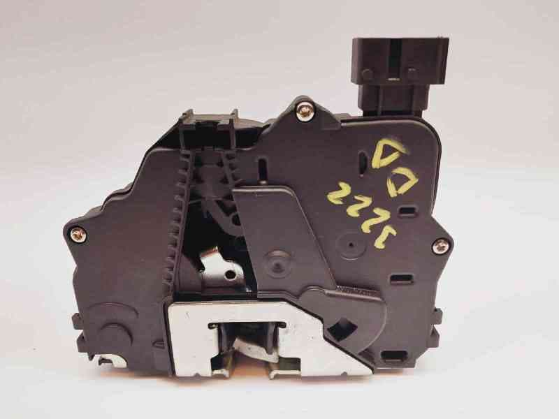 Recambio de cerradura puerta delantera derecha para fiat ducato caja cerrado 30 (06.2006=>) l1h1 120 multijet referencia OEM IAM
