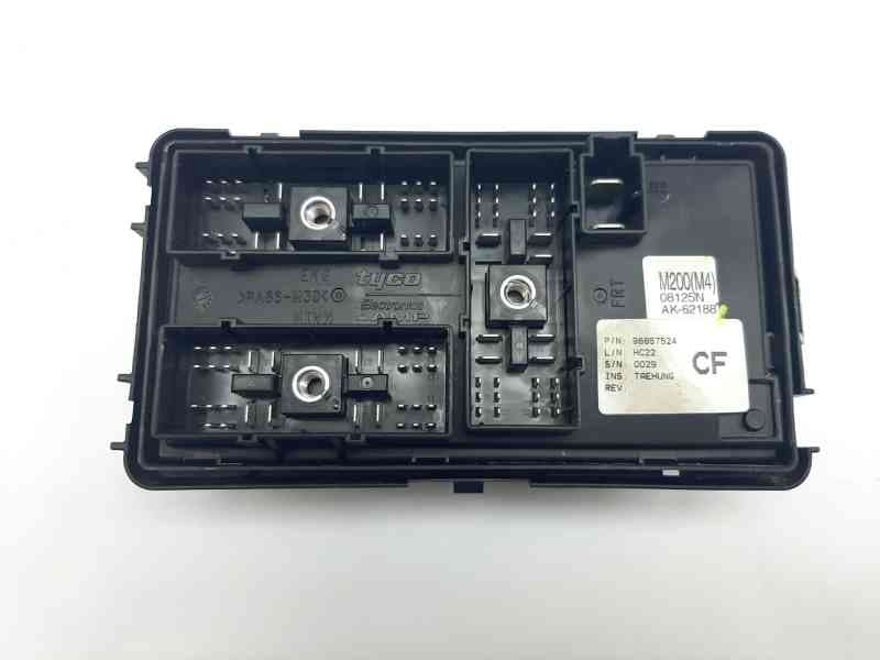 Recambio de caja reles / fusibles para chevrolet matiz (m200, m250) 1.0 referencia OEM IAM 96857524