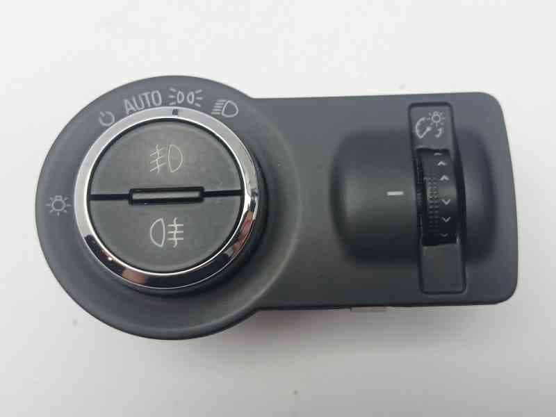 Recambio de mando luces para opel insignia a (g09) 2.0 cdti (68) referencia OEM IAM 22901659
