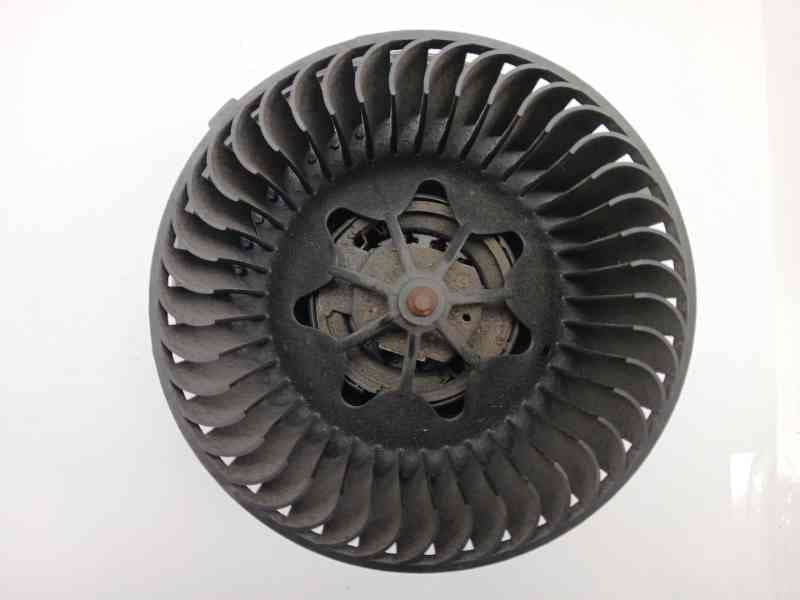 Recambio de motor calefaccion para volkswagen touran (1t1, 1t2) 2.0 tdi 16v referencia OEM IAM 3C0907521D CZ2468105383 997211A