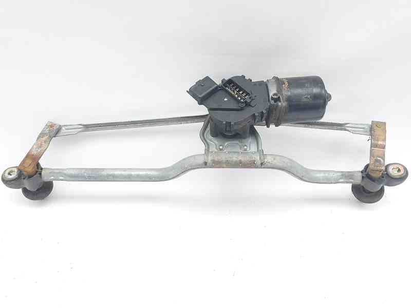 Recambio de motor limpia delantero para renault clio ii (bb_, cb_) 1.5 dci (b/c2j) referencia OEM IAM