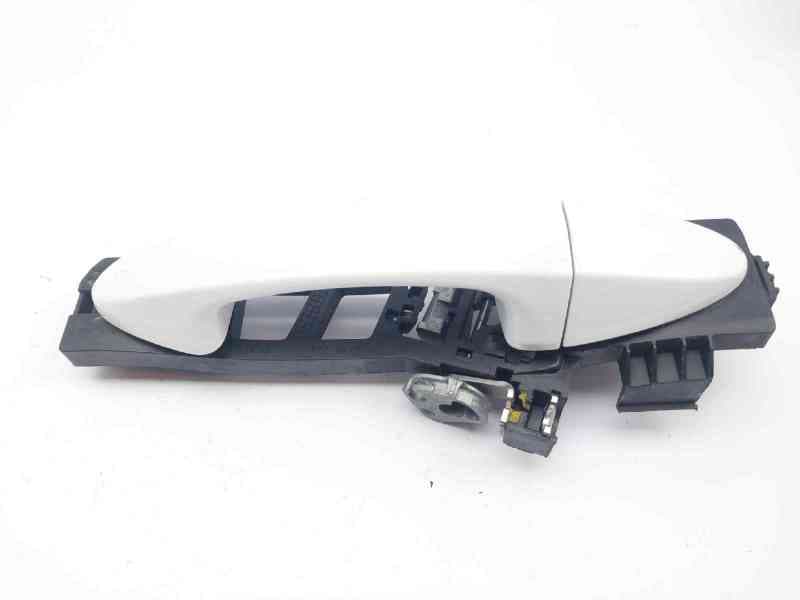 Recambio de maneta exterior delantera derecha para ford fiesta (ccn) titanium referencia OEM IAM 8A61A224A36