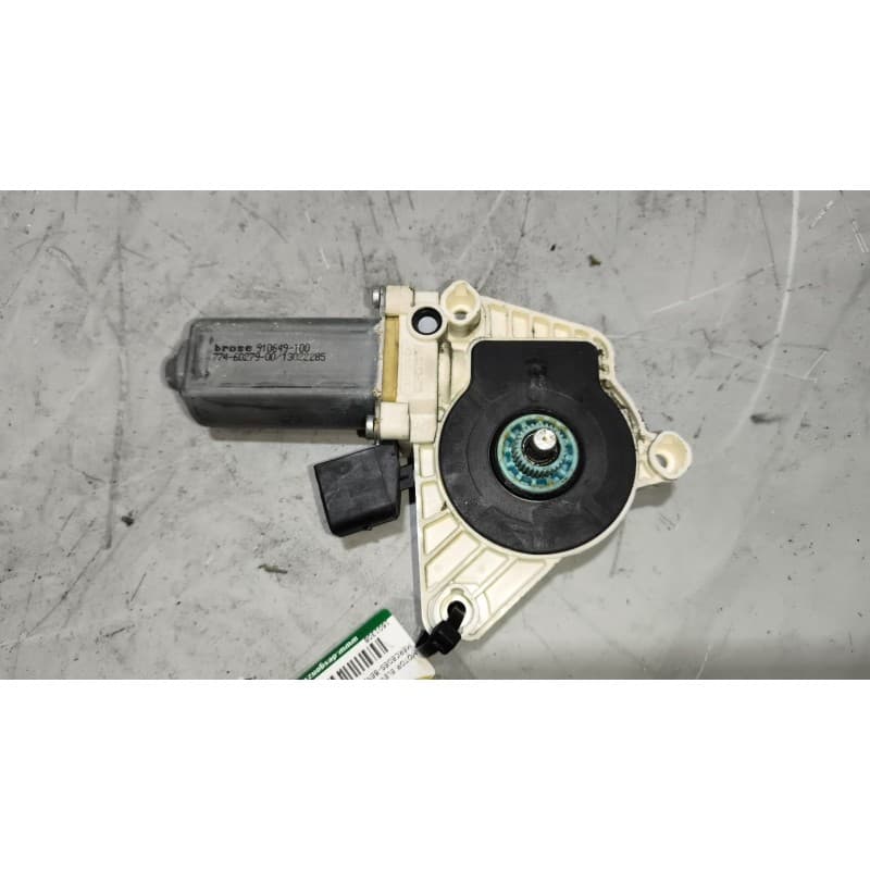 Recambio de motor elevalunas delantero izquierdo para mercedes-benz actros bm 963 2-achser referencia OEM IAM - Blanco