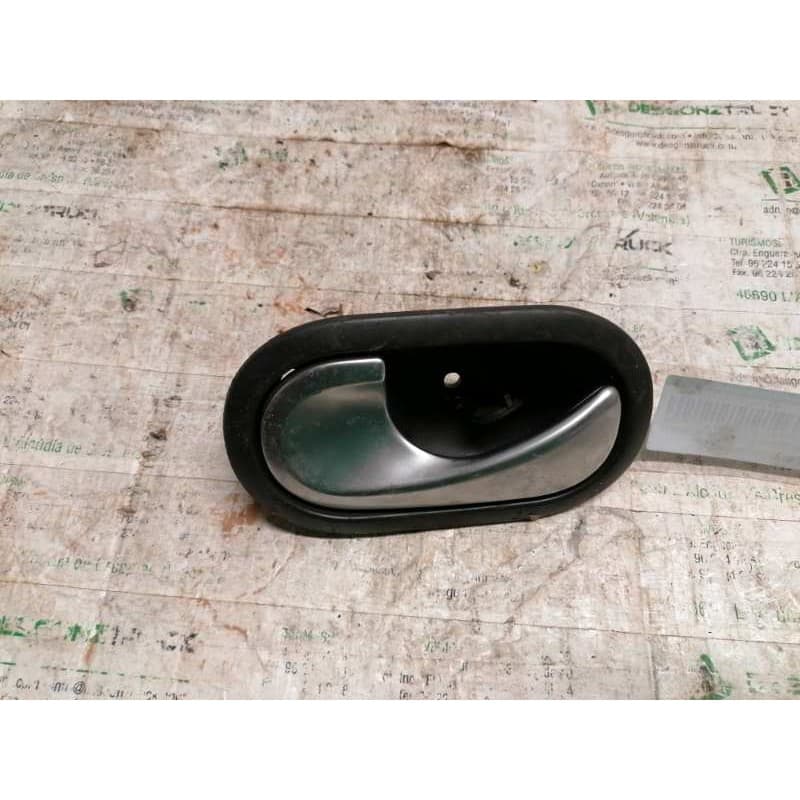 Recambio de maneta interior trasera izquierda para renault megane ii familiar authentique confort referencia OEM IAM 8200028487 - Negro