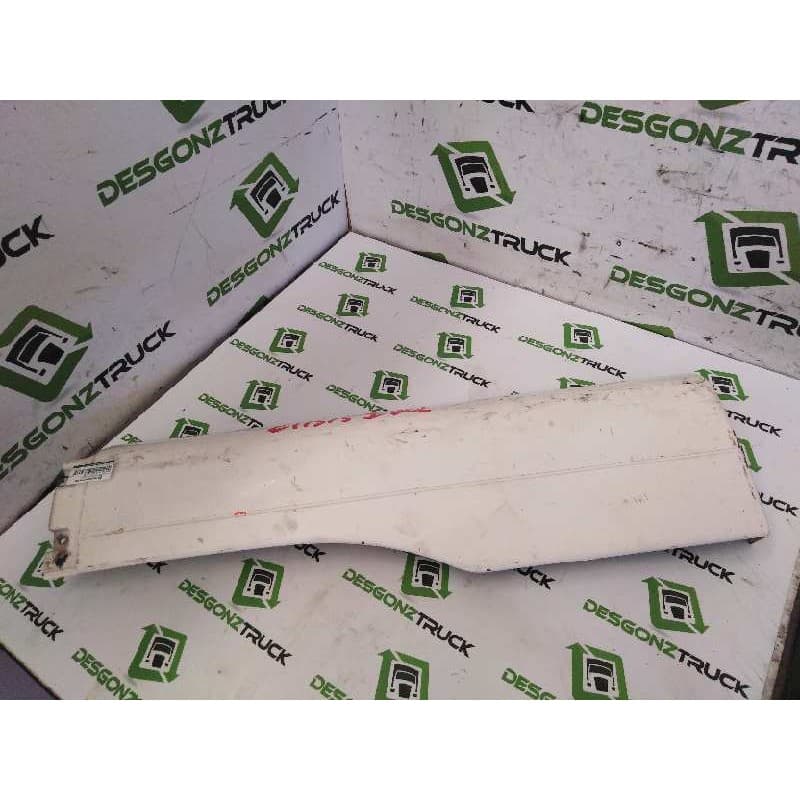 Recambio de moldura trasera cabina para man tg - a 18.460 fg / bb (e3/e4) xl referencia OEM IAM 81615100554 PARTE IZQUIERDA - Blanco