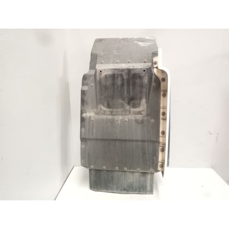 Recambio de guardabarros delantero derecho para man tgx 18.500 12.4 diesel referencia OEM IAM 81612100462 81664100308 - Blanco