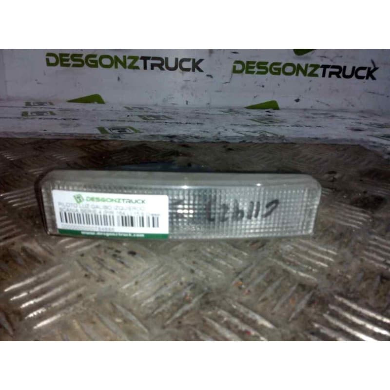 Recambio de piloto luz galibo izquierdo para scania serie 4 (p/r 164 l) 15.6 diesel referencia OEM IAM