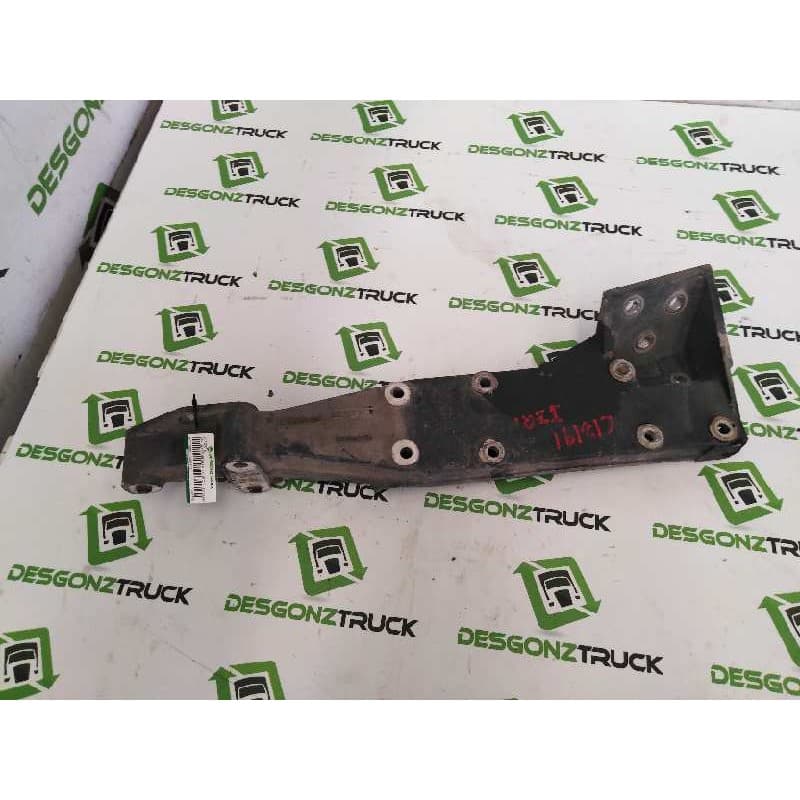 Recambio de soporte para daf serie 85.330 ati euro ii 11.6 diesel referencia OEM IAM 1241599 SOPORTE PELDAÑO IZQUIERDO
