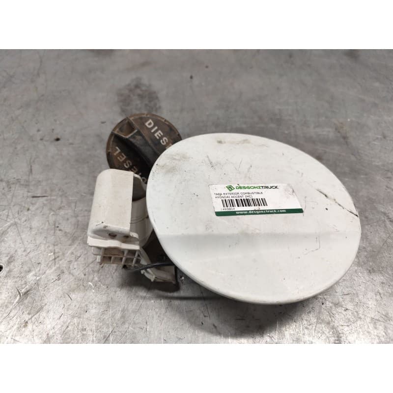 Recambio de tapa exterior combustible para hyundai accent (mc) gl referencia OEM IAM - Blanco