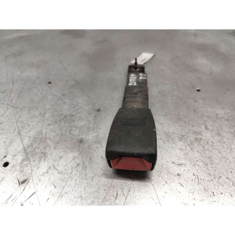 Recambio de pretensor airbag derecho para hyundai accent (mc) gl referencia OEM IAM 060523 - Blanco
