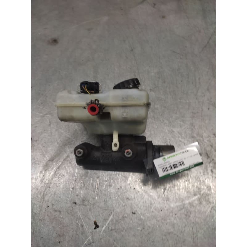 Recambio de bomba freno para mercedes-benz sprinter 02.00 caja cerrada 311 cdi (903.661-662) referencia OEM IAM A0004316401 - Blanco