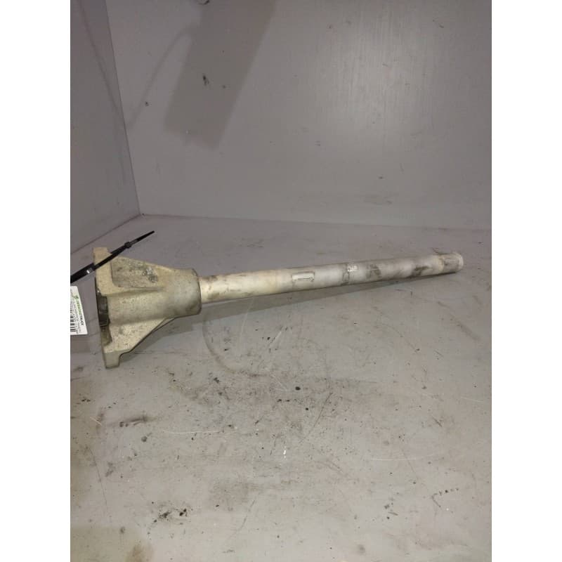 Recambio de soporte guardabarros trasero para renault premium lander 10.8 diesel referencia OEM IAM 7401079959 - Blanco