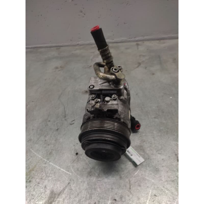 Recambio de compresor aire acondicionado para mercedes-benz sprinter 02.00 caja cerrada 416 cdi (904.662) referencia OEM IAM A0 - Blanco