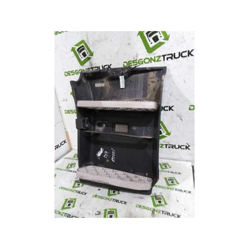 Recambio de peldaño derecho para scania trucks p, g, r, t series r 480 (480cv) referencia OEM IAM 1854228 - Blanco