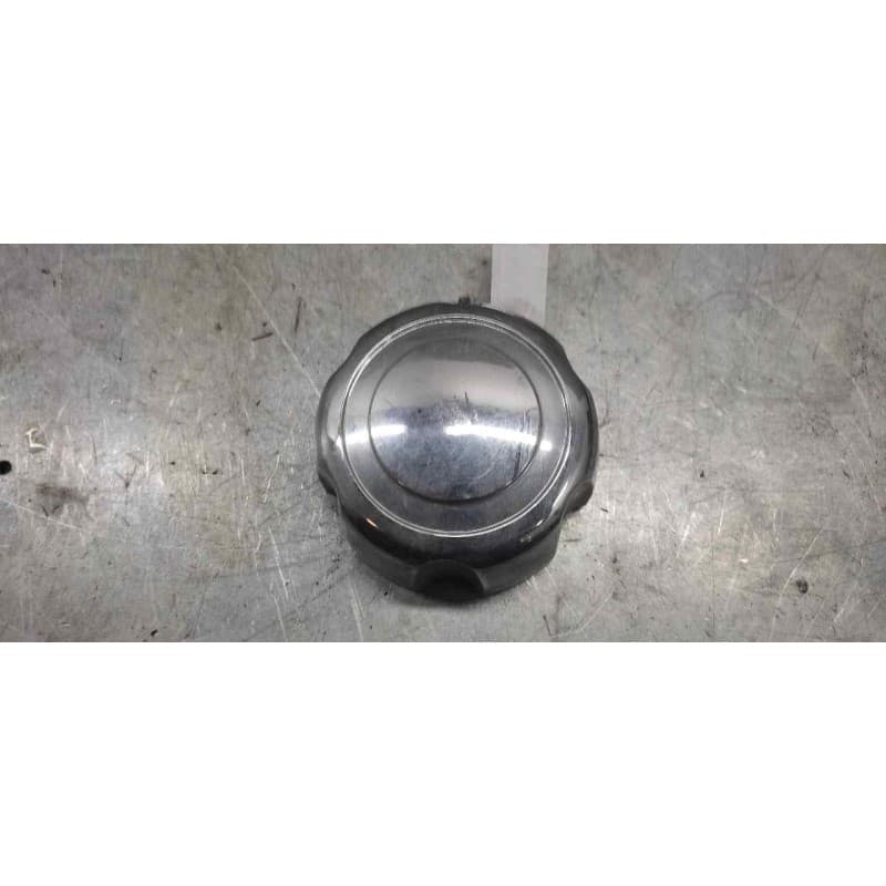 Recambio de tapacubos para mitsubishi galloper (hyundai) 2.5 tdi s.e. confort (3-ptas.) referencia OEM IAM MB624900 - Gris
